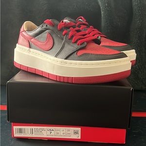 Air Jordan 1 Elevate Low Bred